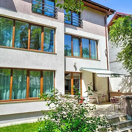 Studio Apartcity Aparthotel 3*
