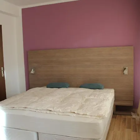 Studio Apartcity 3*