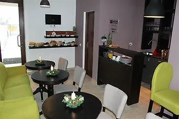 Studio Apartcity Aparthotel 3*