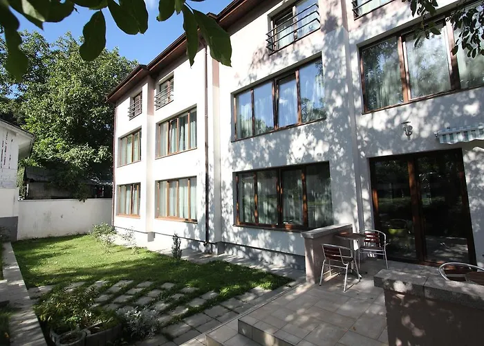 Apartcity 3* בראשוב