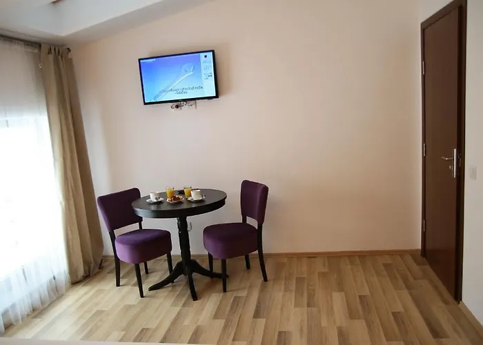 מלון דירות Apartcity 3*